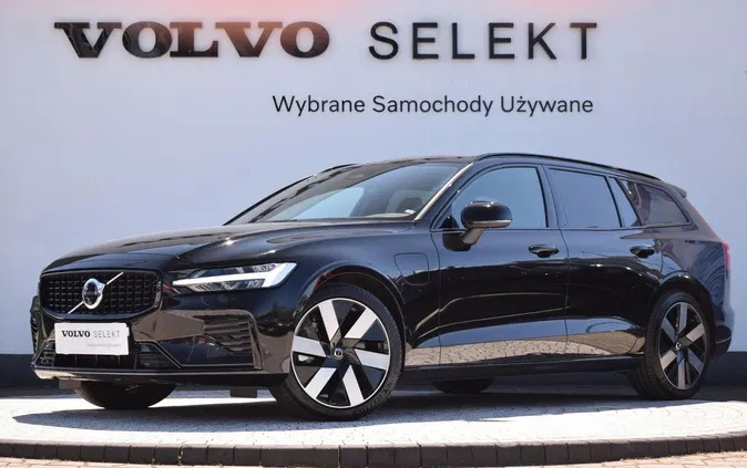 samochody osobowe Volvo V60 cena 279900 przebieg: 30000, rok produkcji 2023 z Wrocław